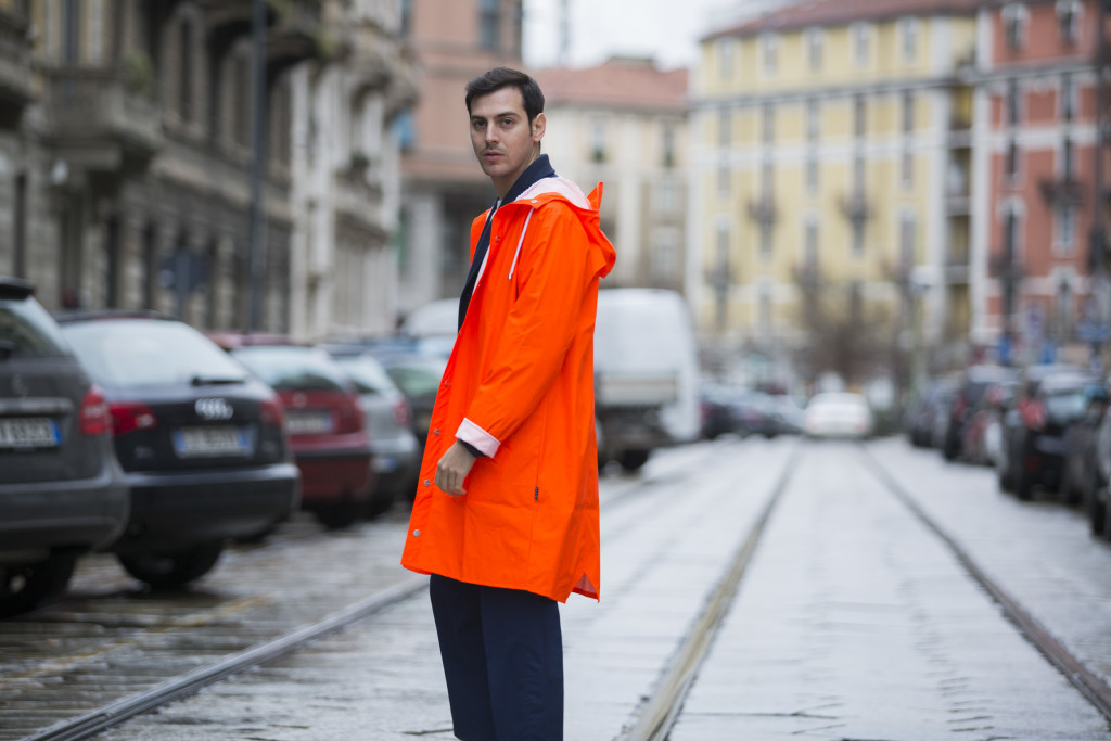 Impermeabile sopra la giacca: il mio look antipioggia per la primavera 2016 - Roberto De Rosa